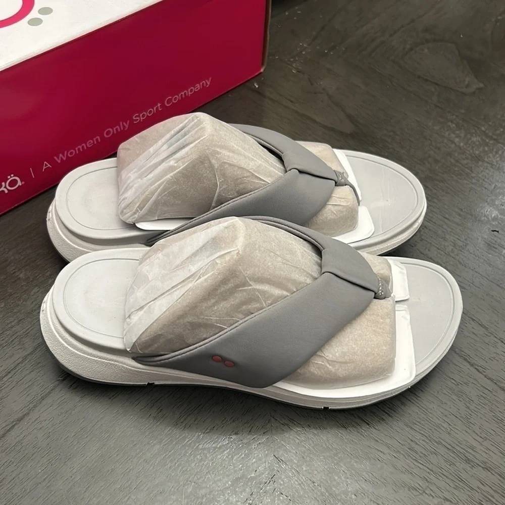 Ryka Soft Toe Dual-Density Thong Sandals Timid (WIDE)